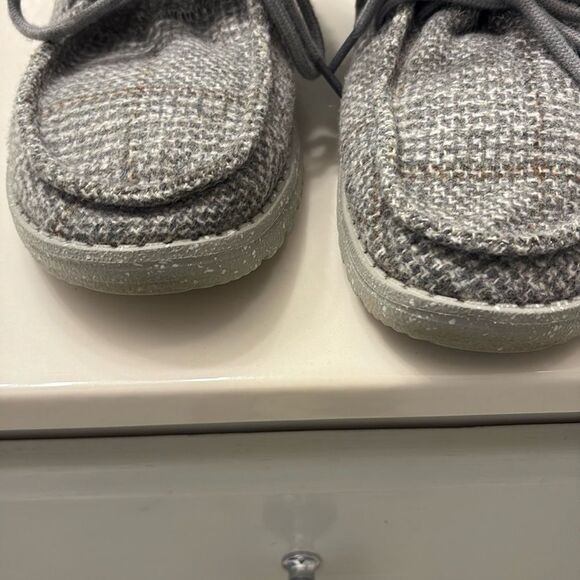 Hey dude Fold over cuff slip on shoes Gray and Cream Size 6 - Picture 4 of 8